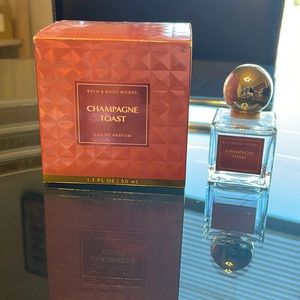 Bath & body works champagne toast perfume lot of 2